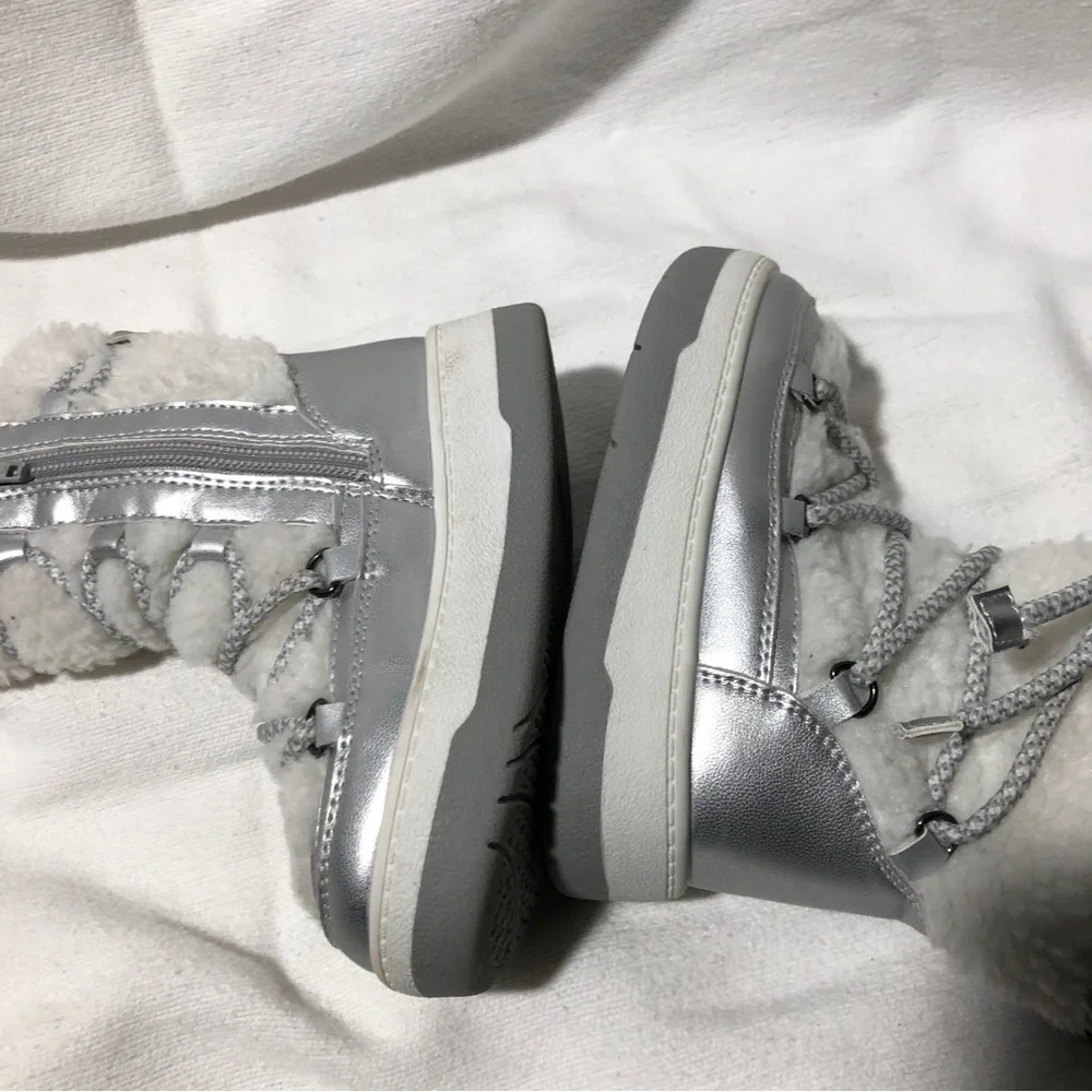 Winter Girls Boots White and Silver